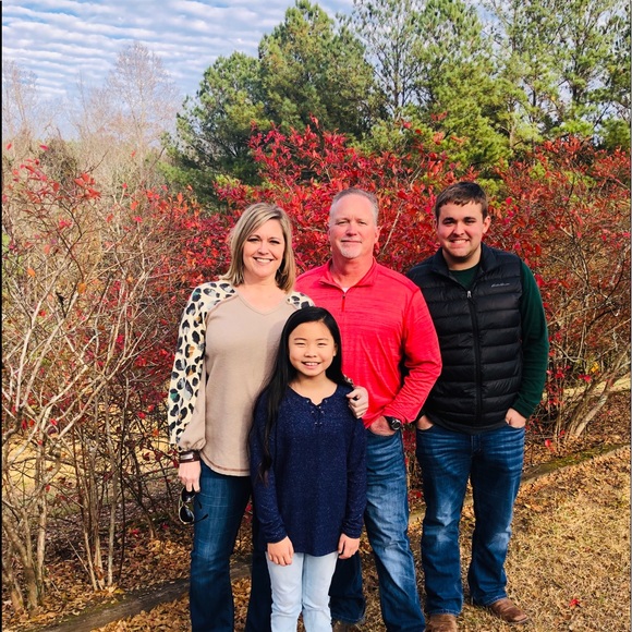 Meet your Posher, Gina - Picture 2 of 2